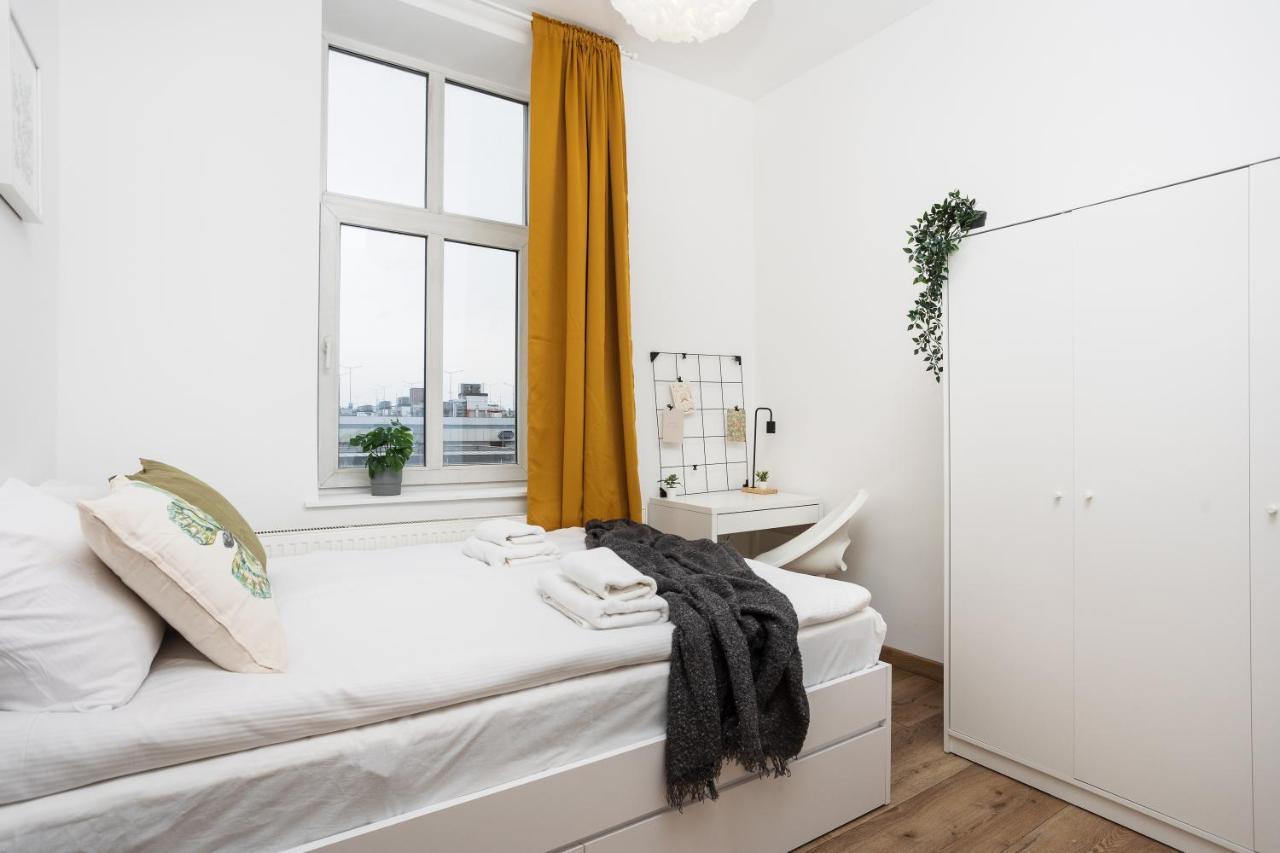 Appartement Bosacka X 1' Main Train & Bus Station - By Upstairs