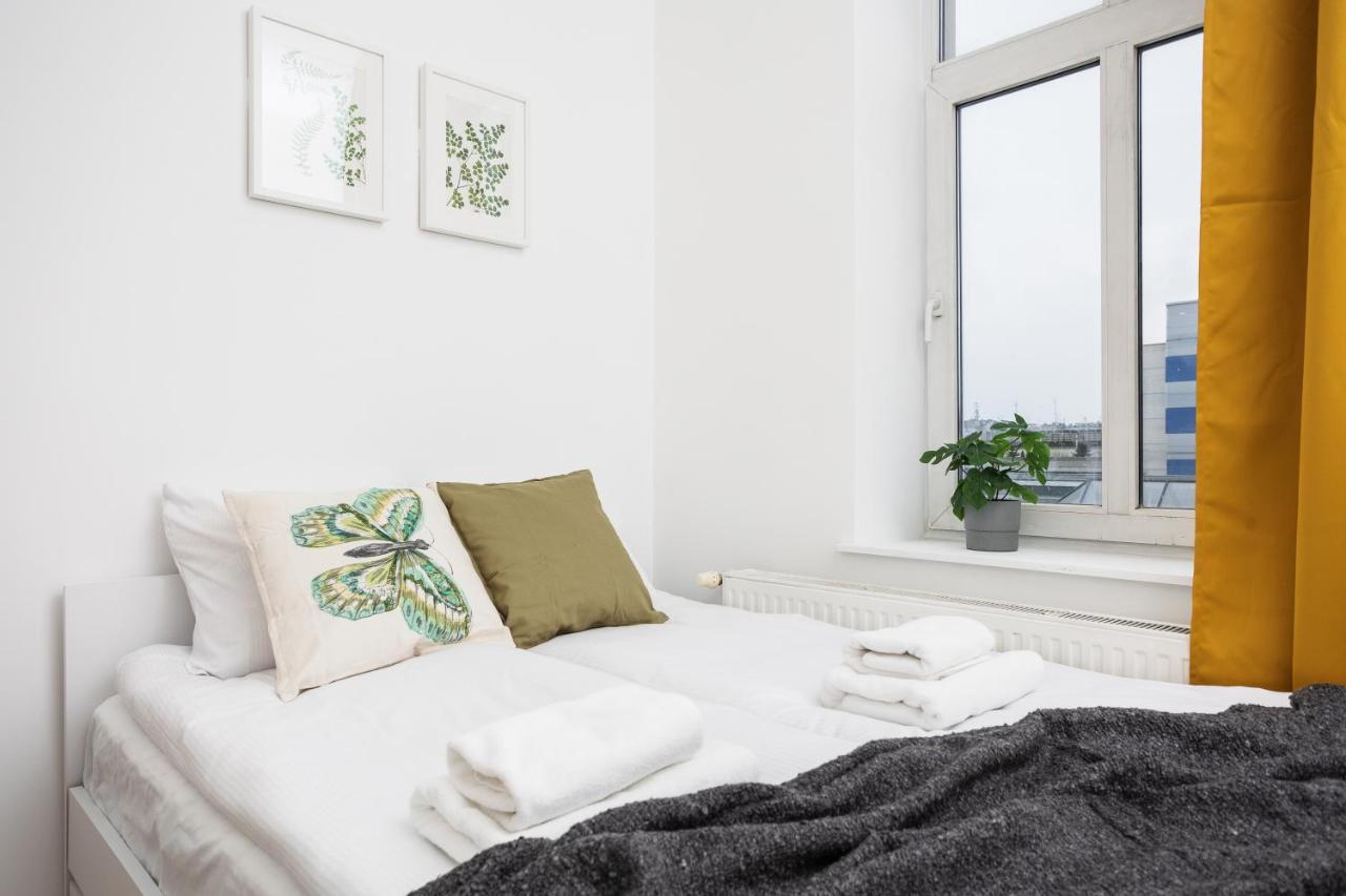 Bosacka X 1' Main Train & Bus Station - By Upstairs Appartement *
